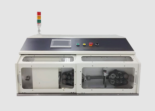 Automatic computer wire cutting and peeling machine